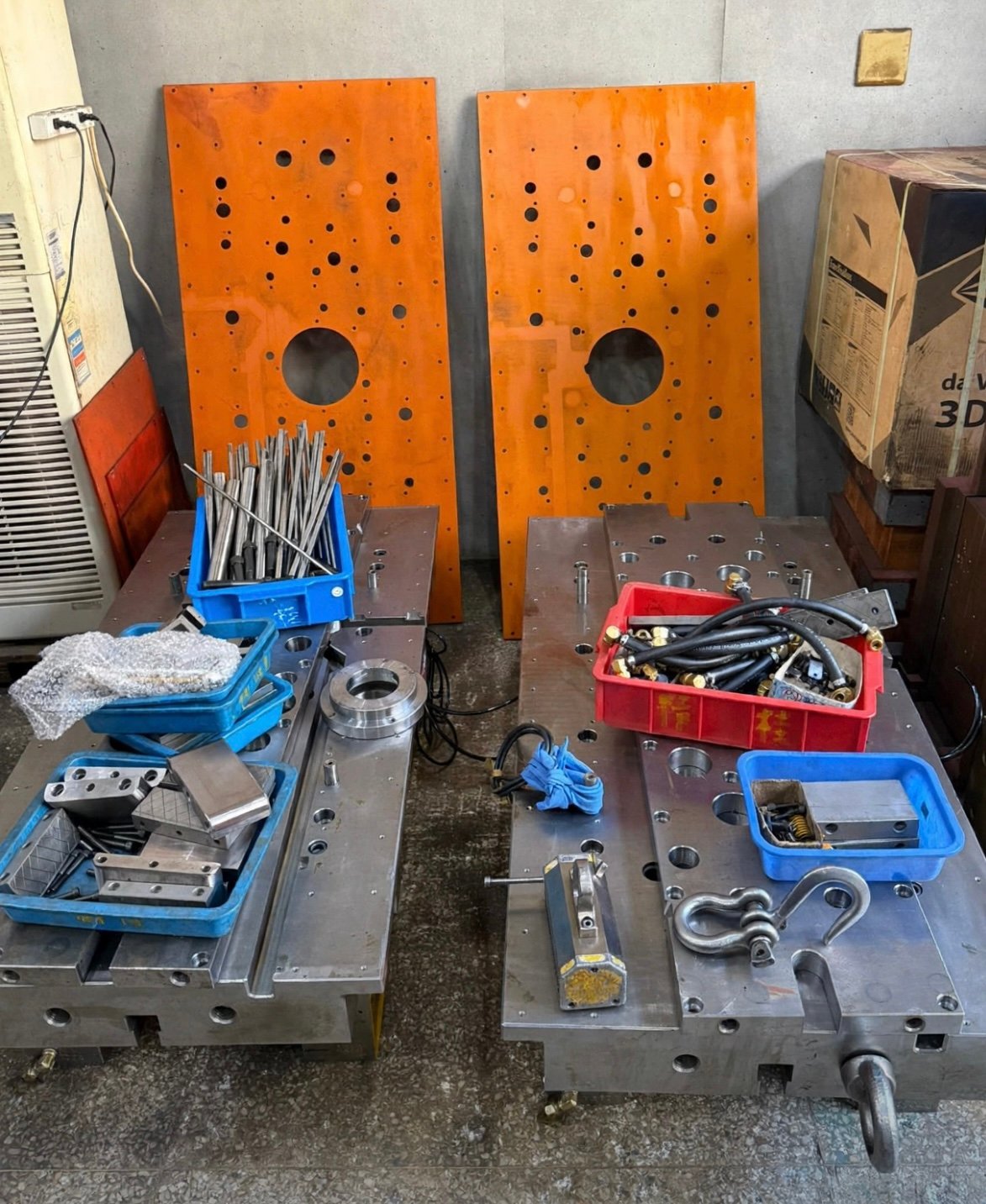 large custom mold bases for large scale mold manufacturing - Emberon